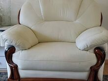 Nahkdiivani ja tugitoolide komplekt