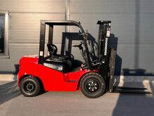 Дизельный погрузчик TCF FD35T2 с мачтой 4,5 м