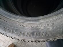 215/55 R17 Goodyear Ultragrip