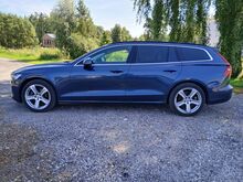 Volvo V60  2022