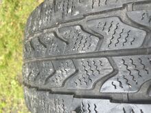 Goodyear suverehvid 215/65/16
