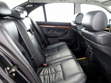 BMW 523