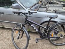 M-suuruses aluraamiga jalgratas 26"