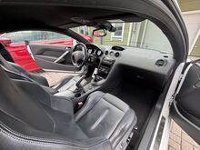 Пежо RCZ