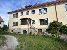 KORTER

Müügile on tulnud valgusküllane, läbi maja planeeringuga korter, mis asub hoone teisel k