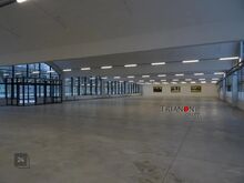 Anda üürile äripind Narvas, 1 400 m2, 1/1 korrus, lae kõrgus 5-7 meetrit, suurepärases seisukor