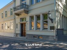 Üürile anda stiilne korter läbi kahe korruse Tartu südalinnas!



Ajalooline hoone on ehitatud 1