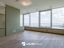 Avar korter merevaate, sauna ja rõduga!