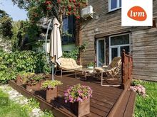 Oma aianurk ja terrass, parkimine hoovis!