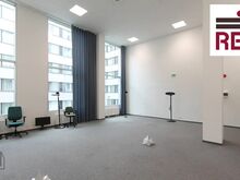Büroopind esinduslikus ärimajas Tallinna südalinnas