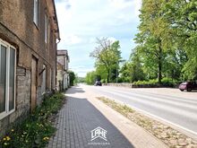 Müügil ka naaberkorter.