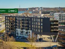 Müüa läbi maja planeeringuga 4-toaline korter uues majas Südalinna läheduses!



Korteris on v�