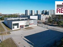 1730 m² multifunktsionaalne ärihoone + 2700 m² väliterritooriumi/parkimist Mustamäel
