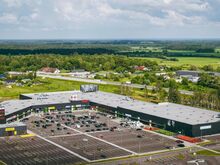 Kaubanduspind Kurna Park keskuses, IKEA kõrval