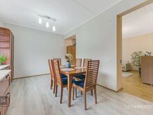 MÜÜA RAHULIKUS PIIRKONNAS 5-TOALINE SAUNAGA ERAMU!