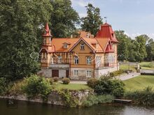 Renoveeritud villa Kuressaare lossipargis