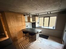 Industriaalne loft-stiil mere lähedal