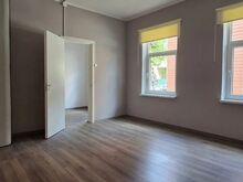 Ahiküttega äsja renoveeritud korter Kastanis !