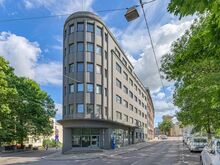 MAAKLERITASU 700 EUR!