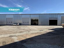Üürile anda Vitamiini tn 7 ärikvartalis plekk-viilhall üldpinnaga 180 m², lisaks millele saaks 
