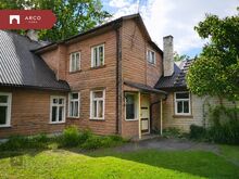 KESKLINNA LÄHEDAL! OMA AIAMAA!