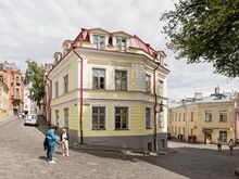 3 magamistoaga korter vanalinnas!