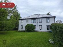 2-toaline korter värskelt renoveeritud majas.