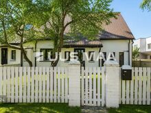 Terrassiga majaosa Kristiines, Rästa tänaval.