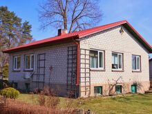 Müüa hubane kodu Lüganuse vallas, Pargi tn 30