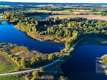 JÄRVEÄÄRNE KINNISTU ELEKTRILIITUMISE VÕIMALUSEGA!