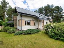 TÄIUSLIK ASUKOHT JA MUGAVUS SAKUS
