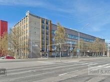 Neljast toast koosnev büroopind
