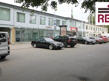 Eraldi sissepääsuga äripind Aia tänaval
