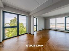 Avar kodu panoraamse merevaate ja 99 m² terrassiga