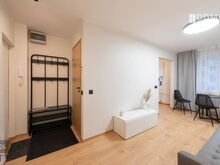 Renoveeritud 2 toaline üürikorter Mustamäel