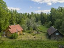 Väga privaatse asukohaga suvekodu Lahemaal