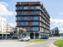 Anda üürile soe parikmiskoht Poordi 1 majas, mis asub Tallinna reisisadama ja vanalinna vahel Ahtr