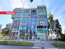Anname üürile väikese büroopinna veevõimalusega!