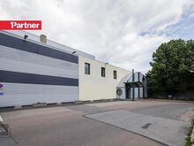 Müüme kaubandus-teenindus hoone Kadaka teel.