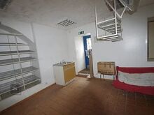 Üürile anda äripind