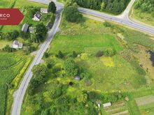 Kinnistu Miiaste järve kaldal