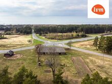 Hoonestatud kinnistu VIA Baltica ääres. Hea asukoht! äriks.