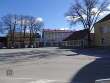 Pakkumises mitu head ruumi kesklinnas