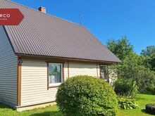 Maja järve lähedal, saun, viljapuuaed, aastaringne kasutus.