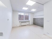 Valgusküllane ja äsja renoveeritud äripind!