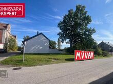 Müüa kesklinna arenevas piirkonnas huvitava kujuga elamukrunt