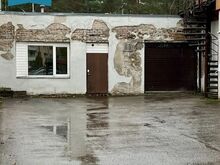 Eraldi sissepääsuga autopesulaks sobilik pind