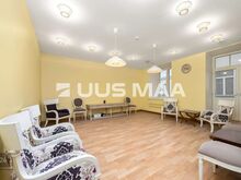 Hoovipoolne kontor koos rõduga Viru tänaval!