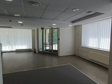 Äripinnad kesklinnas peatänaval