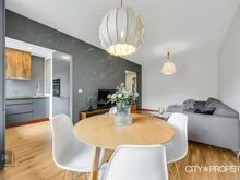 Läbi maja planeering. Garderoob. Mugav parkimine.